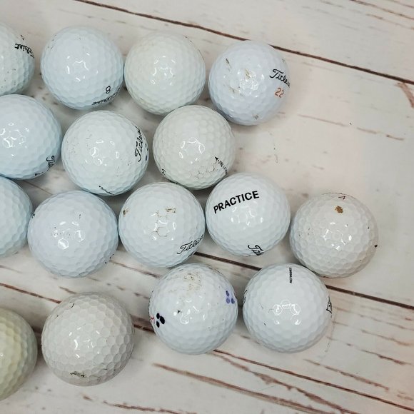 17 Titleist #1 #2 #3 #4 #8 & #22 Golf Balls Some Balls Are Dirty Some are Clean - Picture 11 of 12